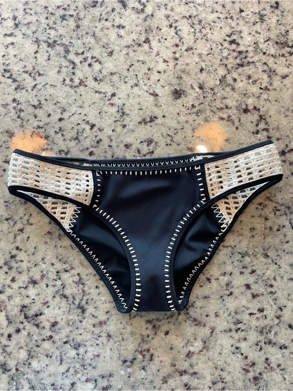 New victoria’s Secret “the surf” crocheted bikini bottoms size M